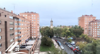 Piso  con garaje en C/ Voluntaria Entrega, Lakua-Arriaga. Vitoria.